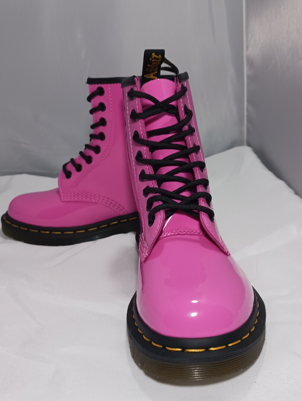 Dr. Martens 1460 Pink Patent Lamper Boots NIB – Women’s US 6 ✨🩷 - Picture 9 of 16
